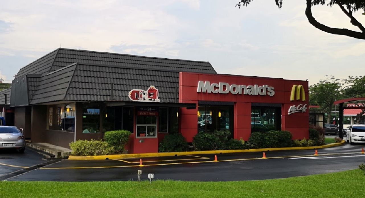 MCDONALD STOPS WALK-IN TAKEAWAYS, ORDERS FROM DELIVERY & DRIVE-THRU ONLY