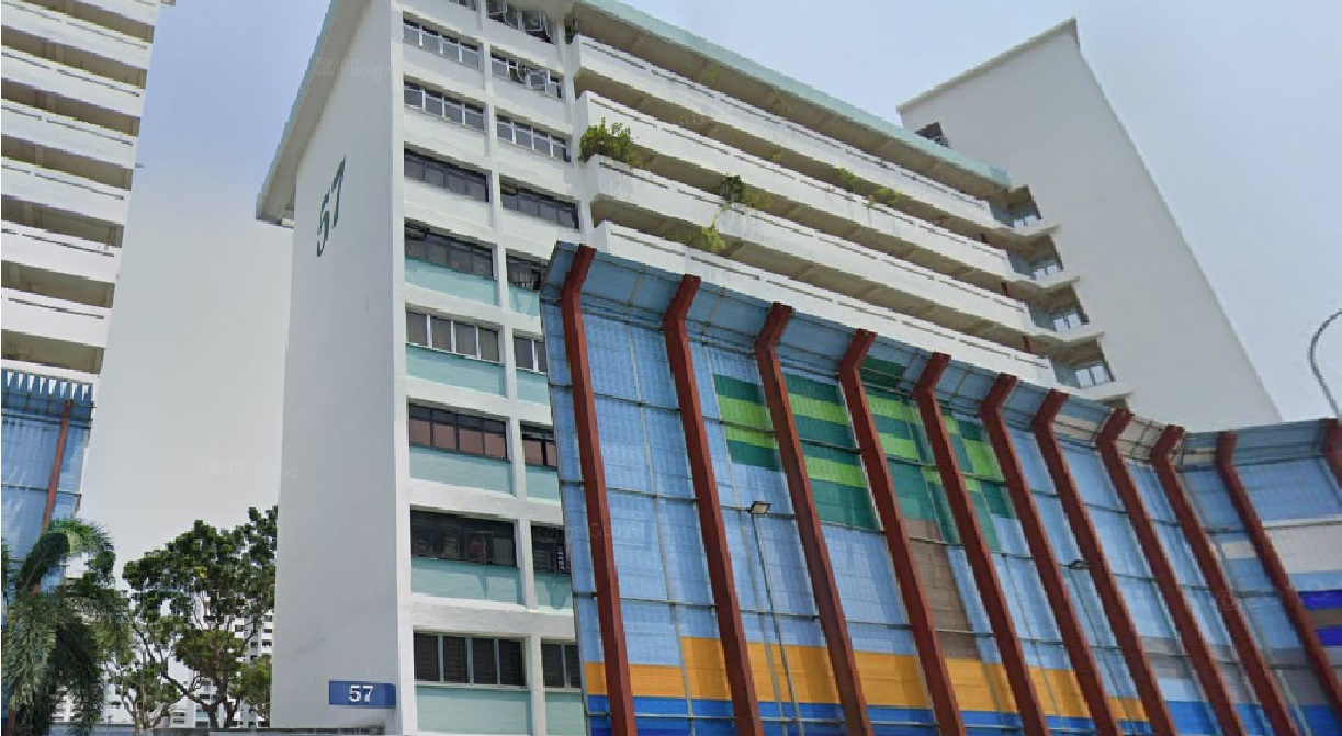 25 MEN SPOTTED GATHERING FOR GAMBLING EVENT @ MARINE PARADE