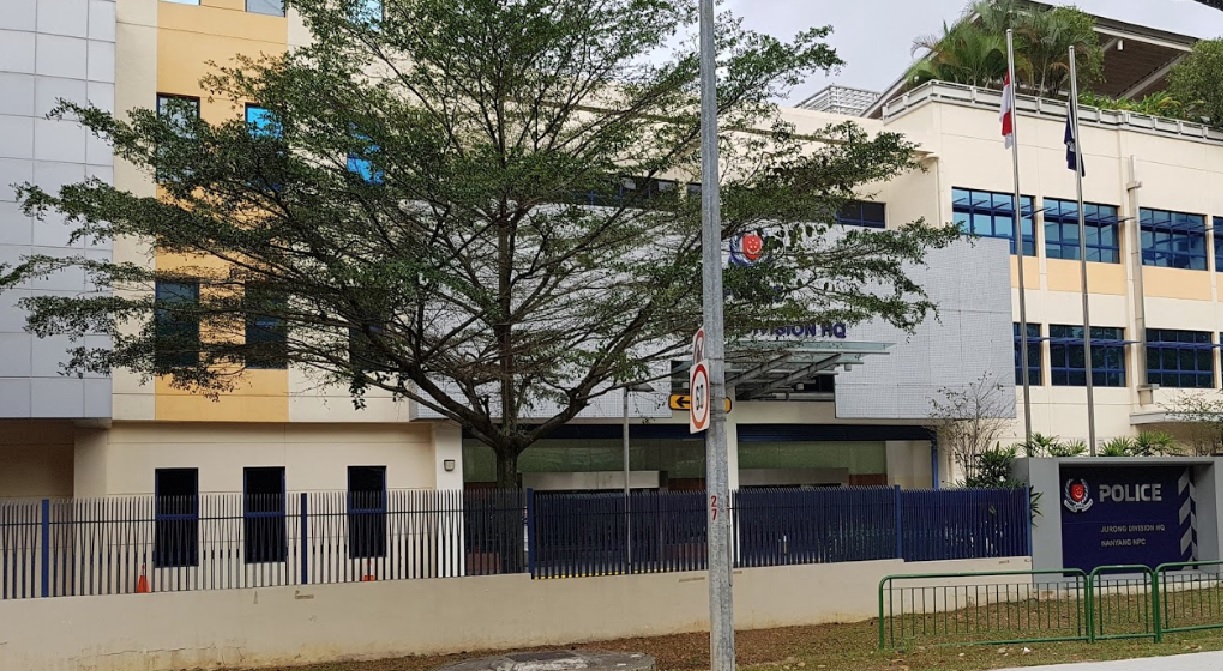 25 YEAR OLD ARRESTED FOR SUSPECTED E-COMMERCE SCAM