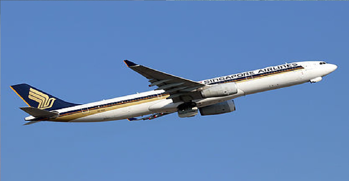 SIA SUFFERS FROM PANDEMIC, CABIN CREW WORK ODD JOBS TO SURVIVE