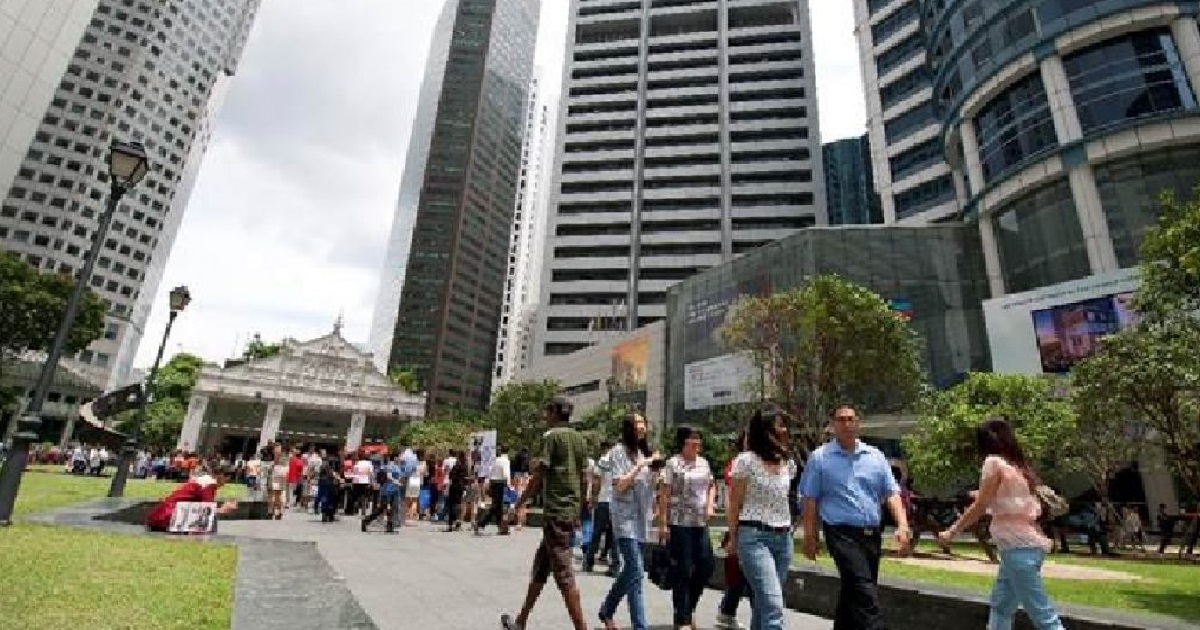 GIRL ENTERS 3RD YEAR OF BEING IN THE WORKFORCE, STILL EARNING ONLY $1.8K