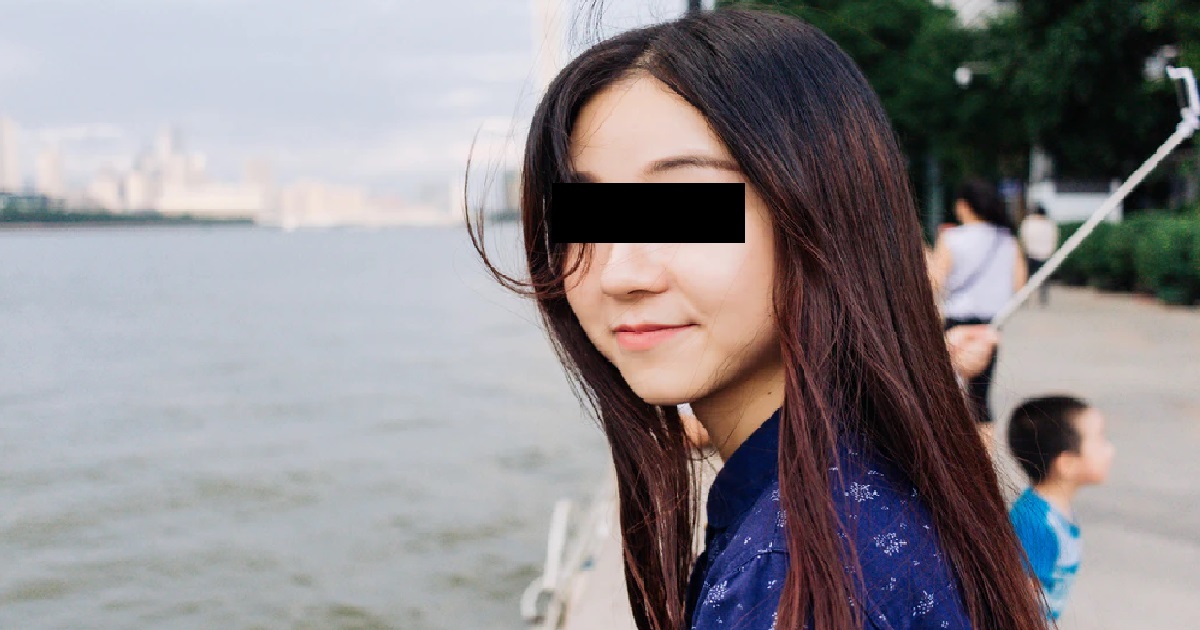 PREGNANT GIRL ASKS IF SHE SHOULD ABORT IN SECRET SO SHE CAN GO UNI