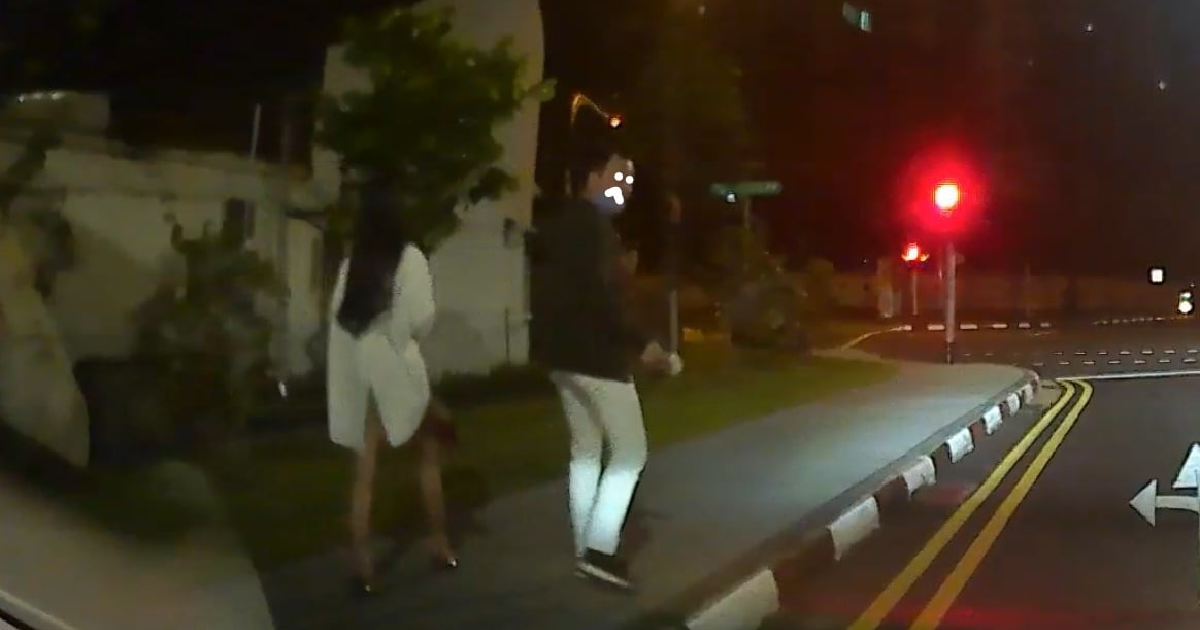 PRC TURNED S’POREAN CALL ALL PRIVATE HIRE DRIVERS BEGGARS & ANIMALS