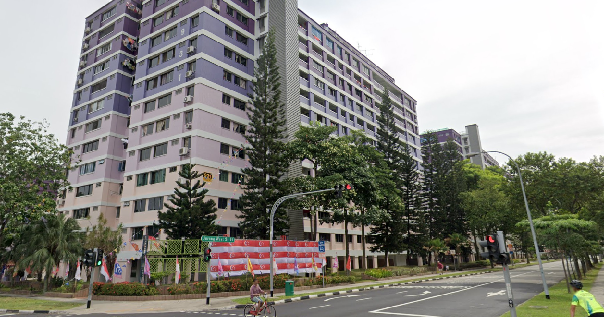 NEIGHBOUR ASK WHERE IS HIS BOY. REALISED SPIRIT LIVING WITH HIM IN JURONG HDB