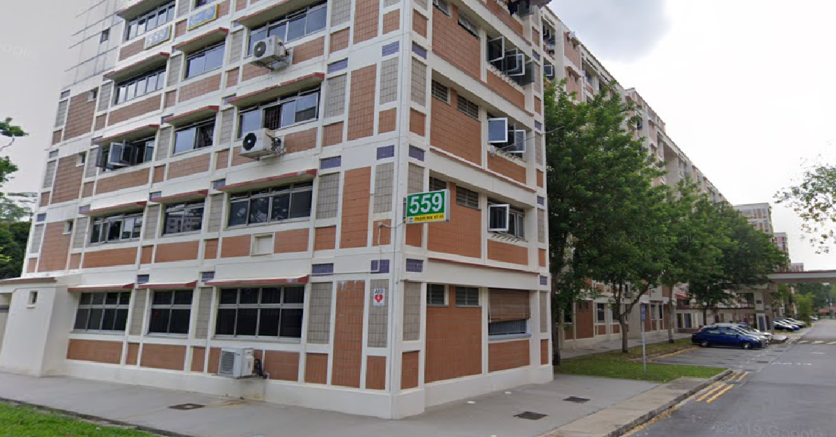 BLK 559 PASIR RIS RESIDENTS TO GO FOR SWAB TEST AFTER 4 CASES DETECTED
