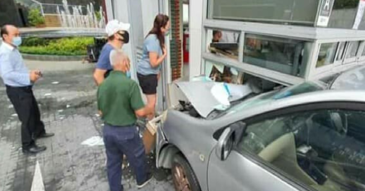 CAR CRASH INTO WATERFALL GARDENS CONDO GUARDHOUSE, CAUSING INJURIES