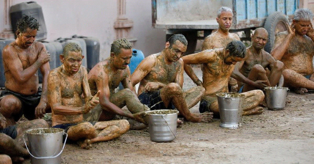 INDIANS SMEAR THEIR BODY WITH COW DUNG & PEE TO WARD OFF COVID VIRUS