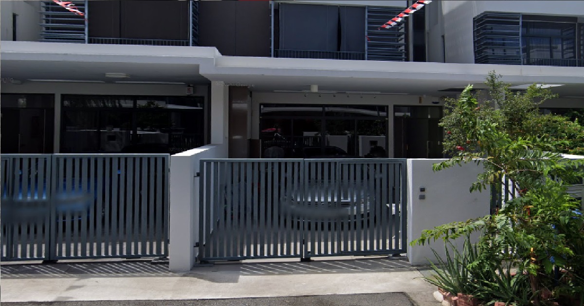 WOMAN STOLE A PARCEL CONTAINING $200 SHOES FROM OUTSIDE RESIDENT’S HOUSE