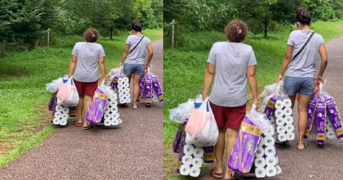 KIASI AUNTIE BUY A BUNCH OF TOILET PAPER BECAUSE SHE’S FULL OF CRAP