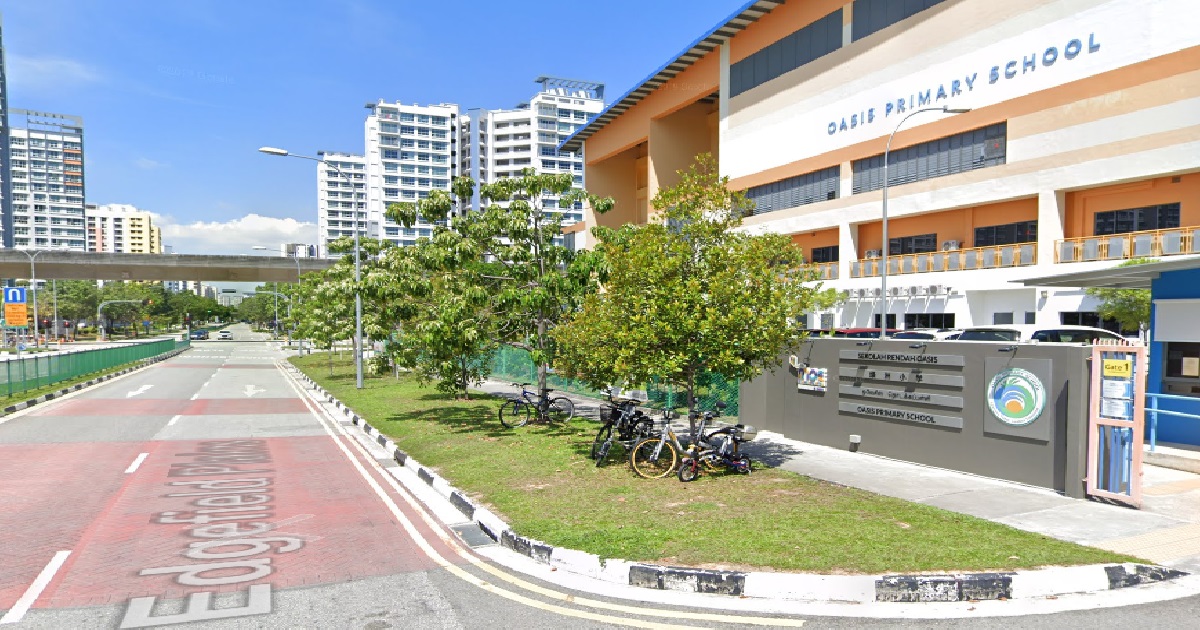 ANG MOH FOOTBALL TALENT SCOUT ATTACK DRIVER IN PUNGGOL, JAILED