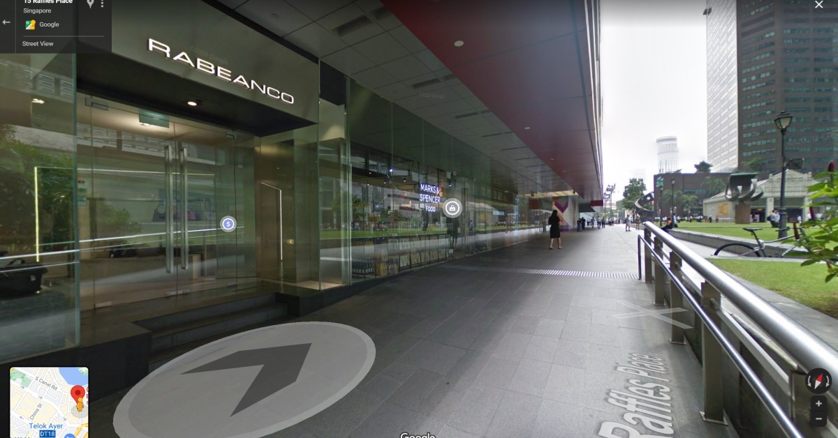 MOTORCYCLE PARK AT ONE RAFFLES PLACE, TIO STUN BY $50 FEE