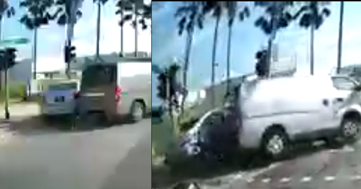 ACCIDENT AT TUAS, CAR GETS T-BONE AND CRASHED INTO TRAFFIC LIGHTS