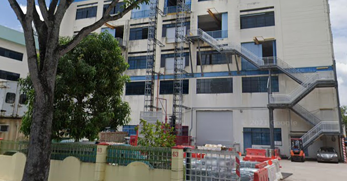 NEWLY FORMED COVID CLUSTER IN DORMITORY AT SUNGEI KADUT LOOP