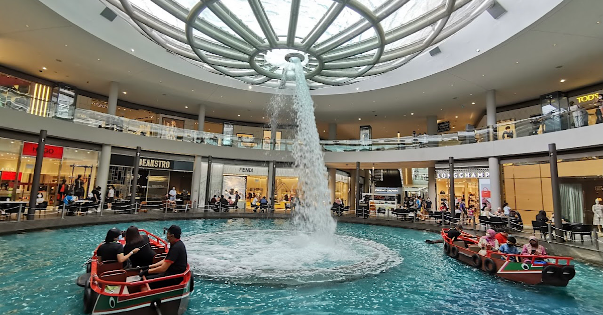 MAN SAYS MBS WATER FOUNTAIN MAKES MORE NOISE THAN KTV MUSIC