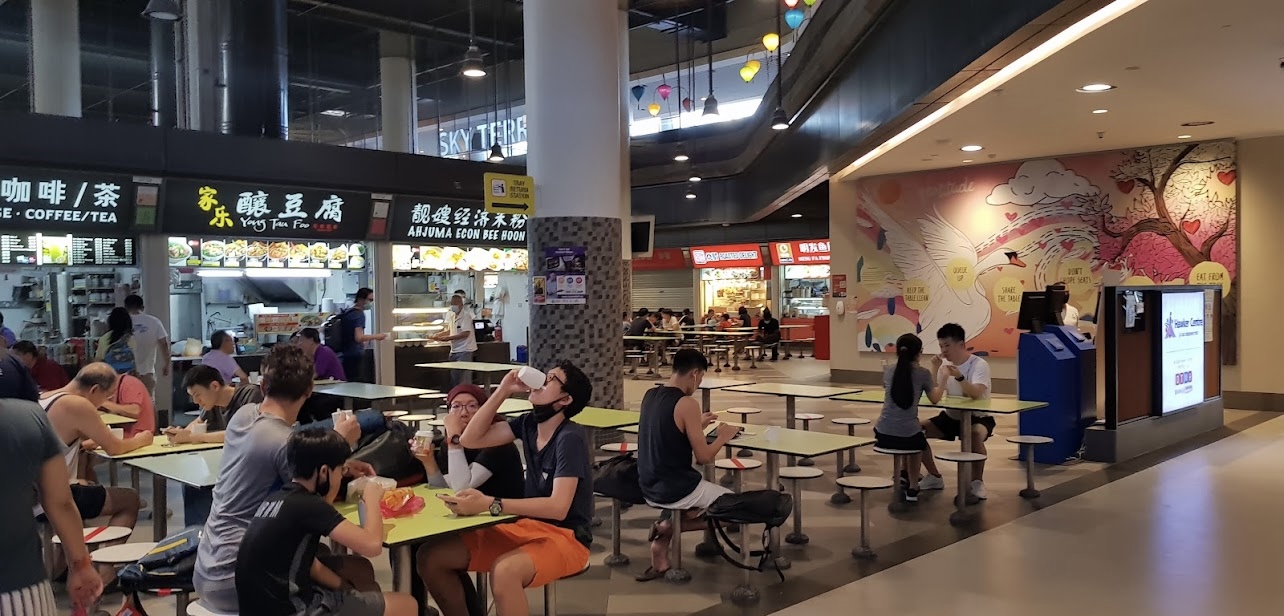 UNVACCINATED NETIZENS COMPLAIN ABOUT BEING REJECTED WHEN DINING OUT