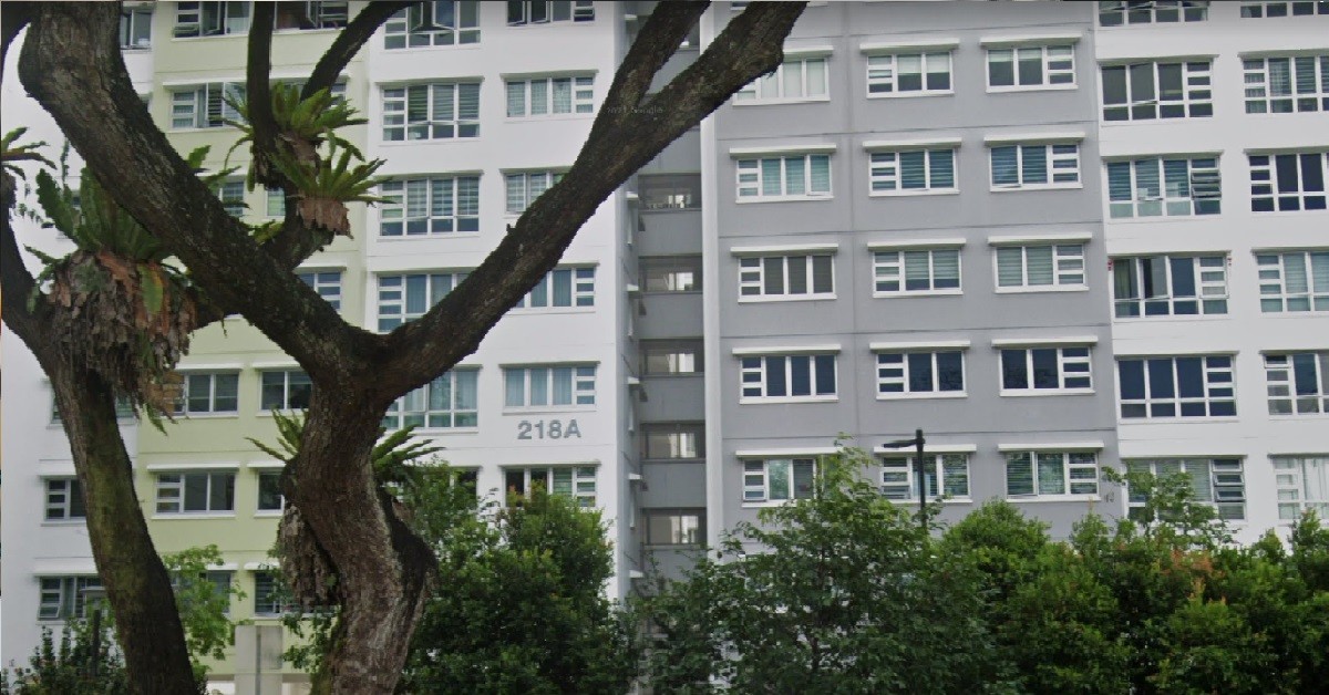 CRAZY FATHER LOCK HIMSELF IN FLAT WITH HIS KIDS, THREATEN TO HARM THEM
