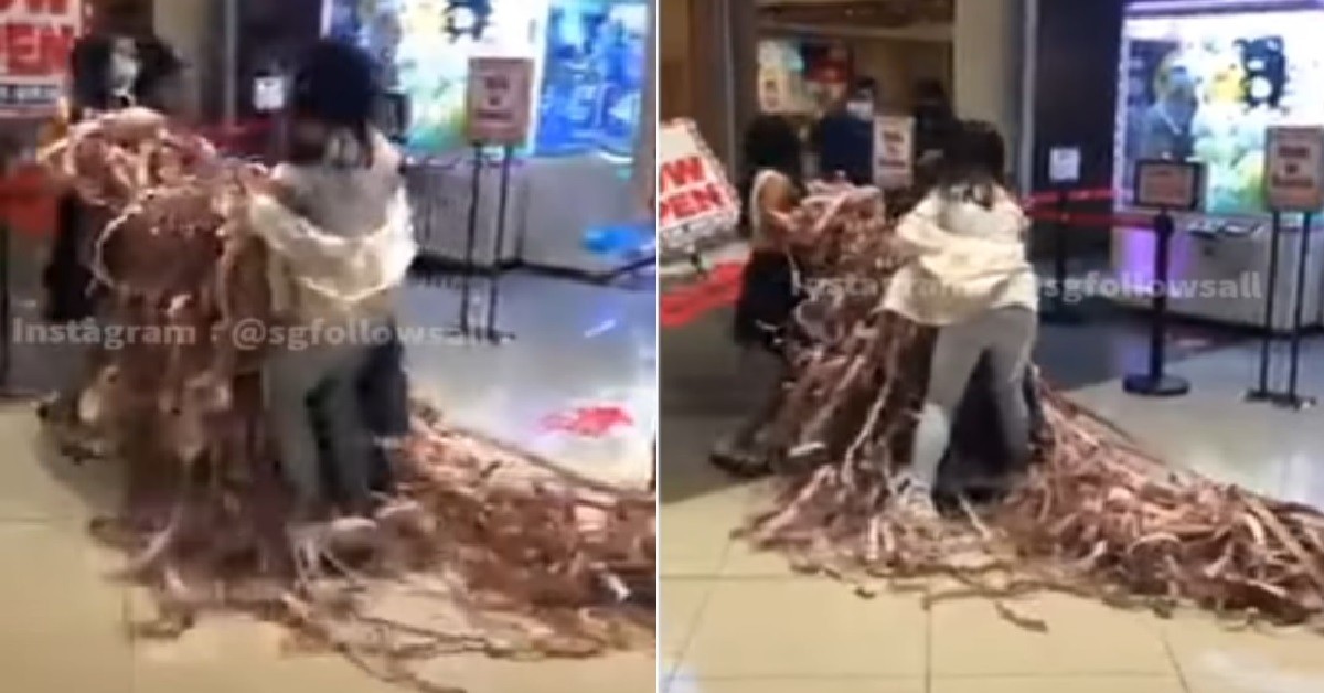 XMMS GO ARCADE WIN SO MANY TICKETS UNTIL THEY NEED 2 PEOPLE TO CARRY