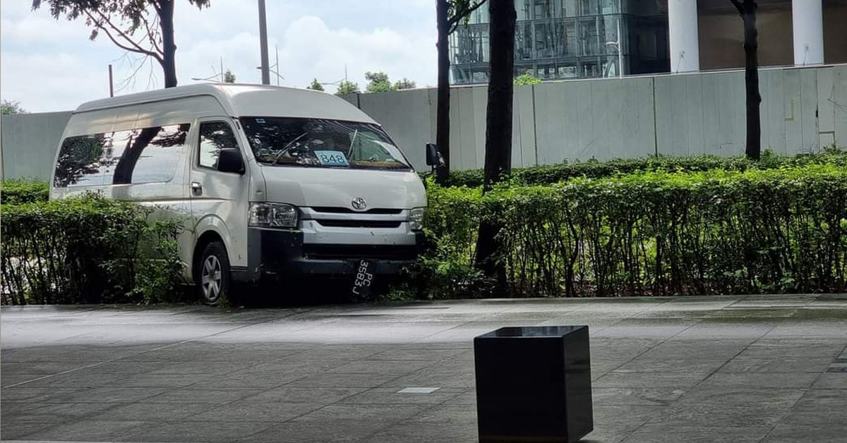 MINIBUS DRIVER CRASH IN THE BUSHES AFTER MINI HEART ATTACK