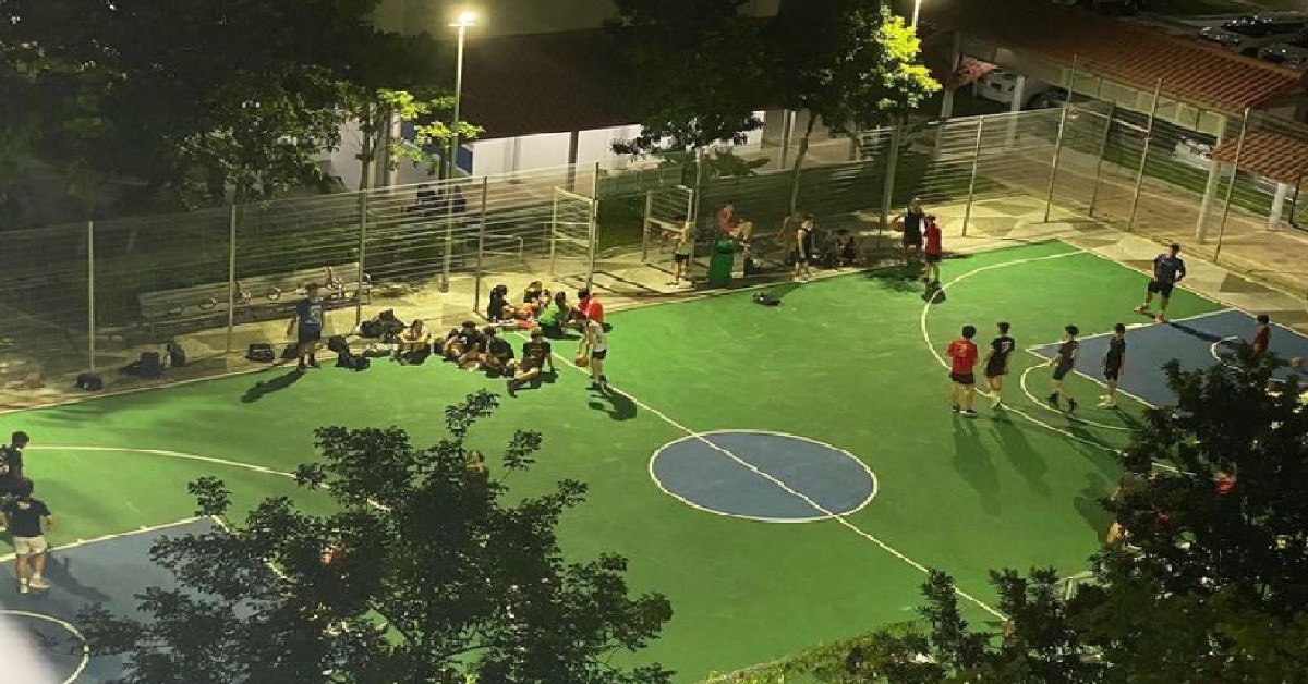 HUGE GROUP OF YPS GATHERING TO LEPAK & PLAY BASKETBALL, NO SOCIAL DISTANCING