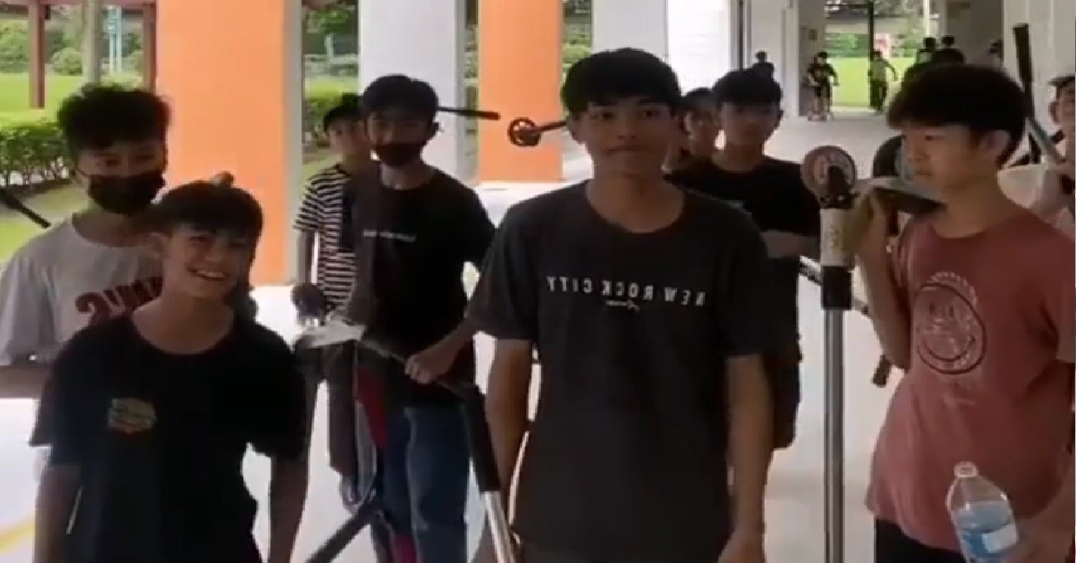 YP SKATERS IN GROUP OF 9, CHASING THEIR DREAM OF RETURNING TO LOCKDOWN