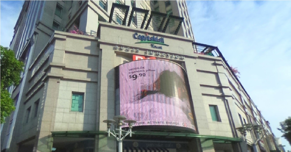 18 Y.O XMM GOT CRUSH ON SECURITY GUARD WHO CAUGHT HER SMOKING @ STAIRCASE