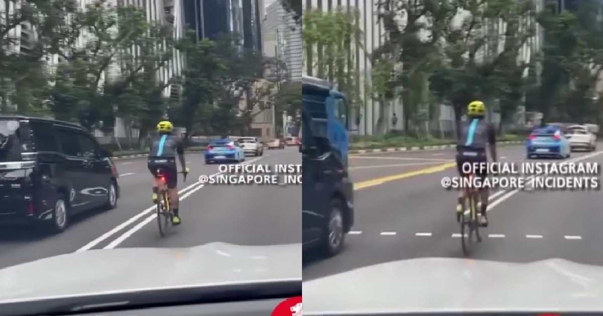 CYCLIST THINK HIS AH GONG IS SANG NILA UTAMA, RIDE IN MIDDLE OF ROAD