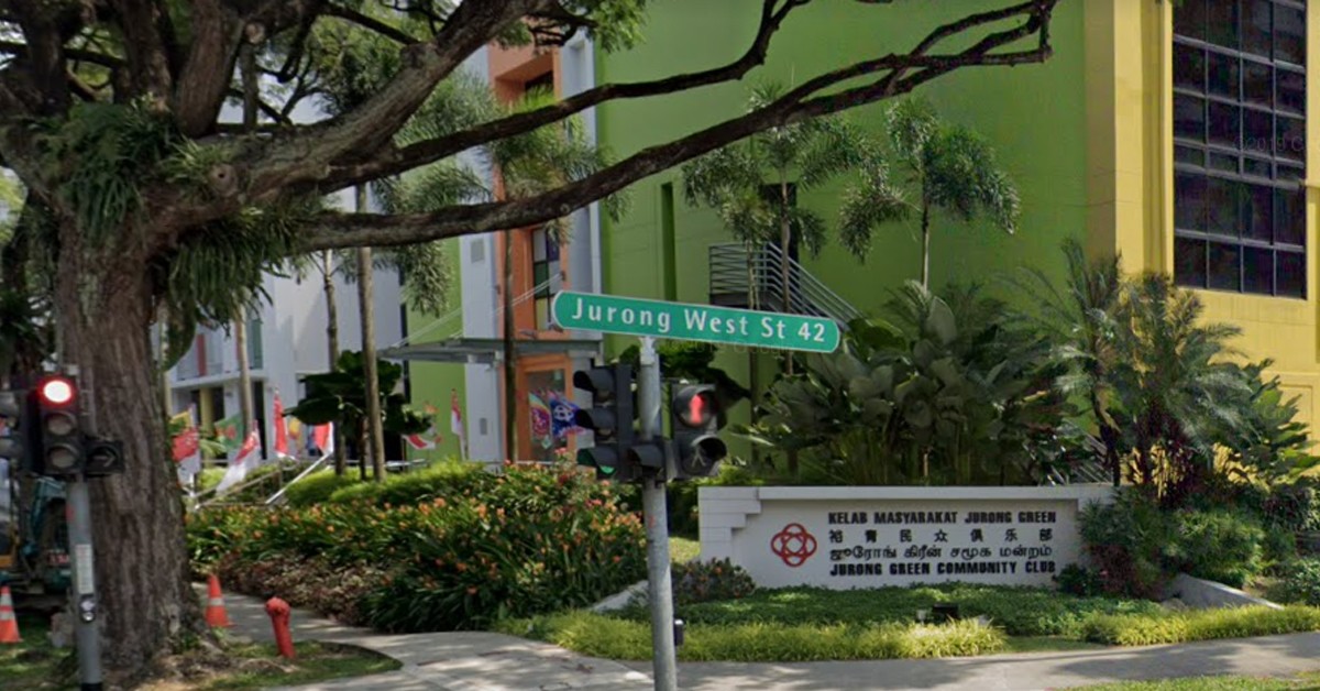 24 Y.O ARRESTED FOR SNATCHING PURSE AT JURONG WEST