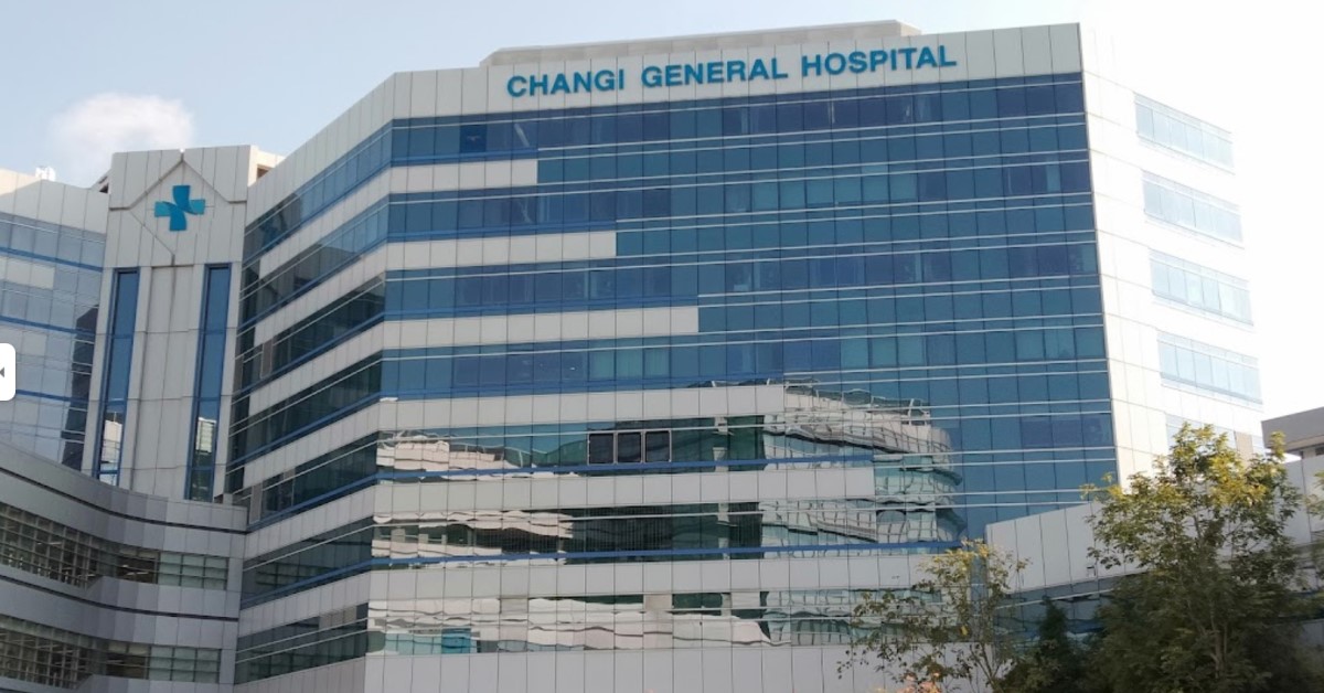 WOMAN SCOLDED DOCTOR “NI SHENG JING BING”, ATTEMPTED TO BITE AUXILIARY POLICE