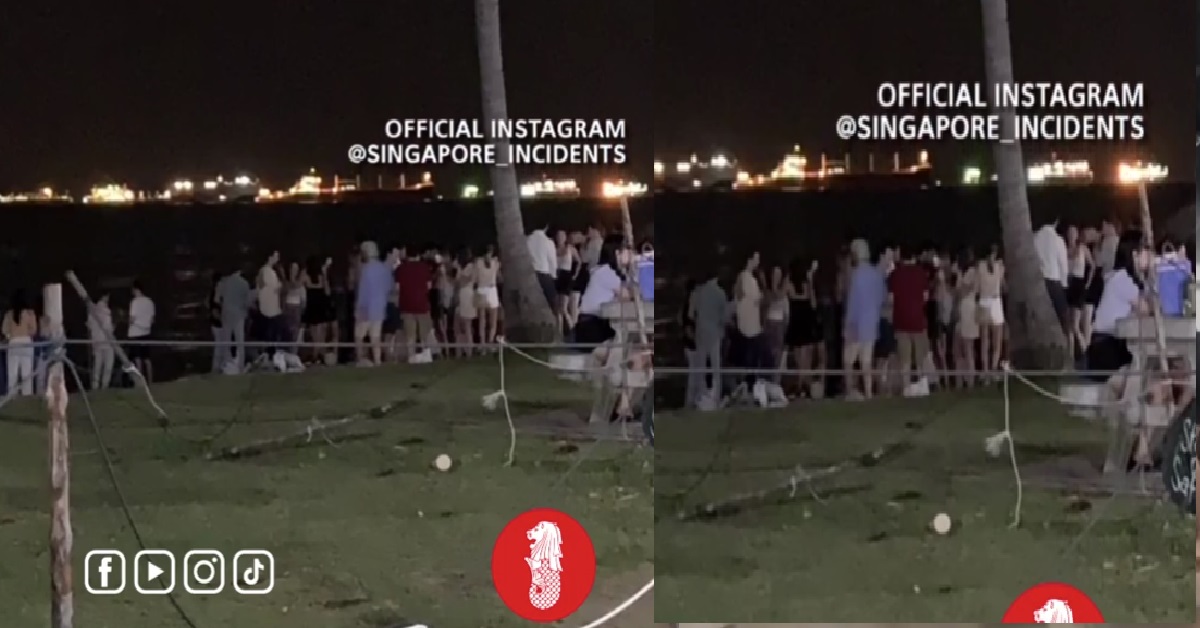 HUGE CROWDS GATHERING AT EAST COAST PARK AT MIDNIGHT