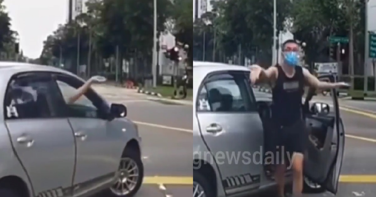 DRIVER NOT HAPPY KENA HONK, STEP OUT OF CAR TO EXPLAIN IN MIDDLE OF ROAD