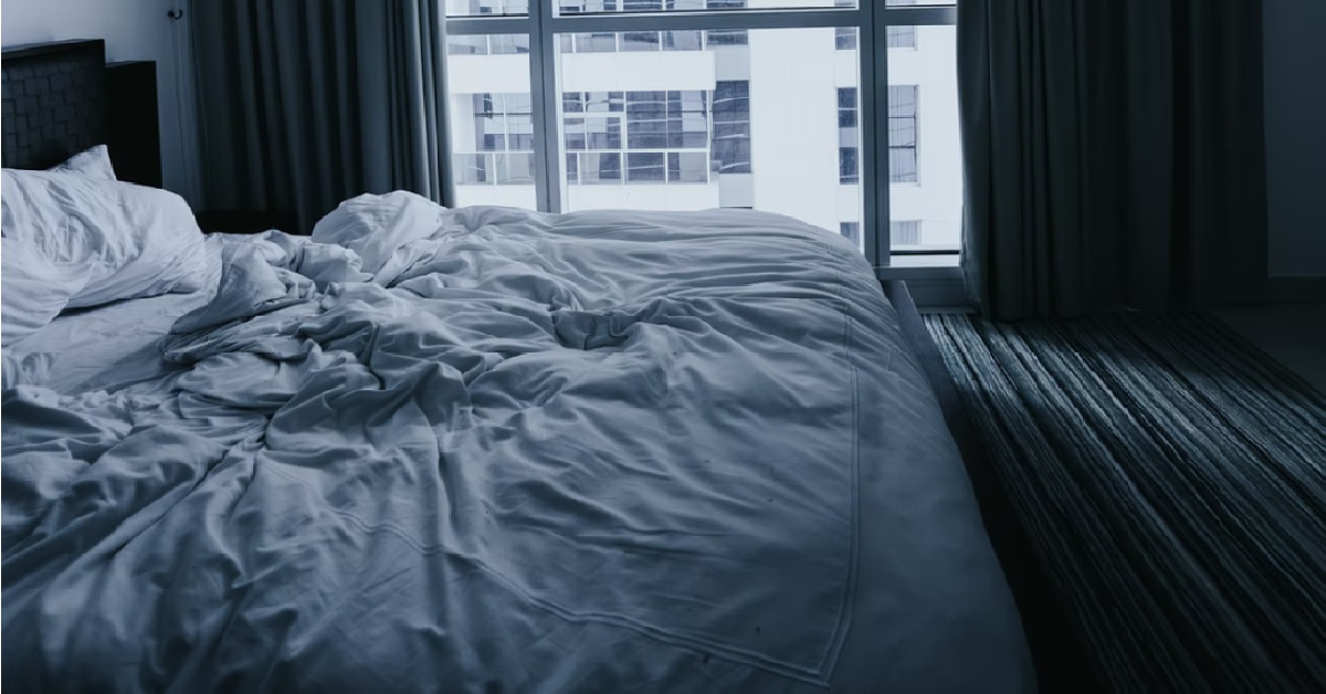 GIRL ANGRY AFTER SLEEPING WITH BOYFRIEND WHO “FINISHED” ON HER FACE