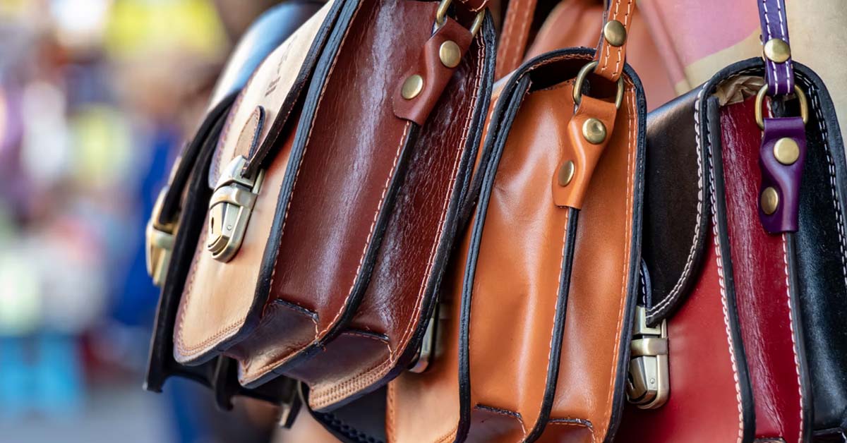 MAN SWIPES CREDIT CARD TO IMPRESS GIRLFRIEND, ENDS IN DEBT