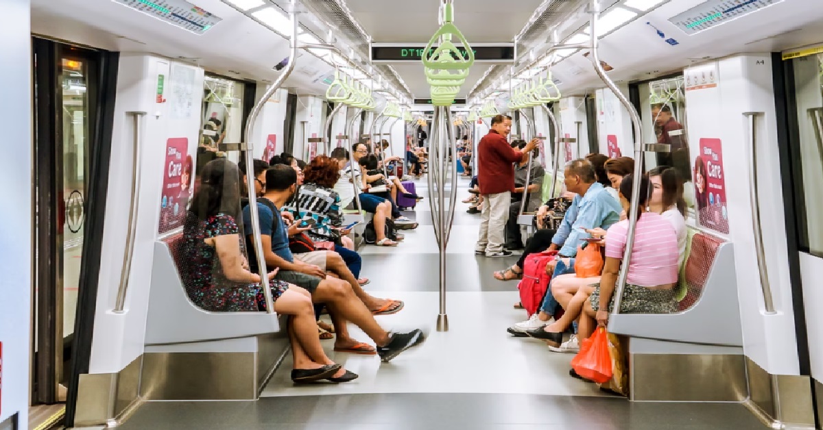 COMMUTER SAYS NOT ENOUGH PEOPLE GIVING UP THEIR SEATS ON THE MRT