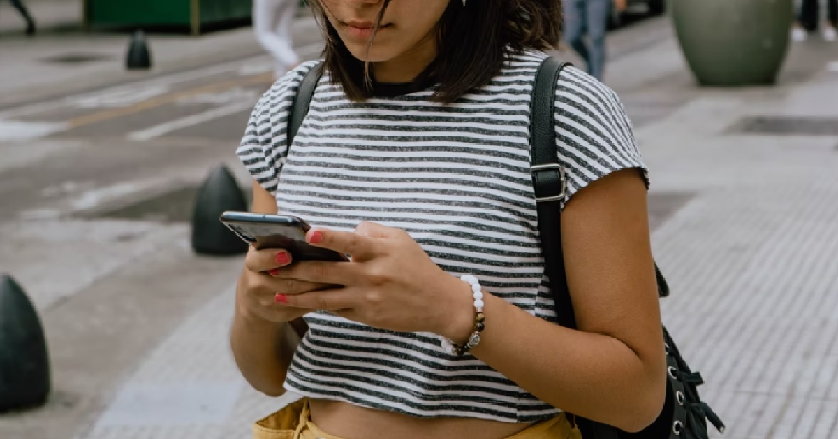 GIRL HEARD RUMOURS ABOUT GUY LIKING HER, TEXT HIM BUT KENA IGNORED