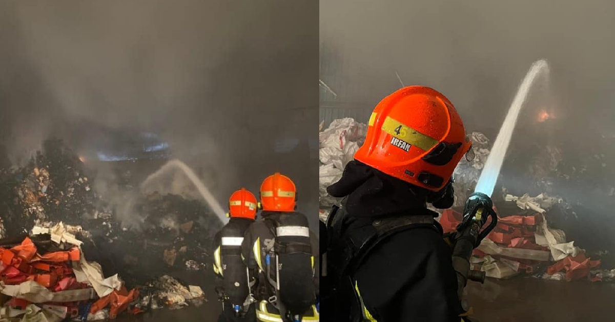 CONSTRUCTION WASTE CAUGHT FIRE AT JALAN SAMULUN, 40 FIREFIGHTERS ACTIVATED
