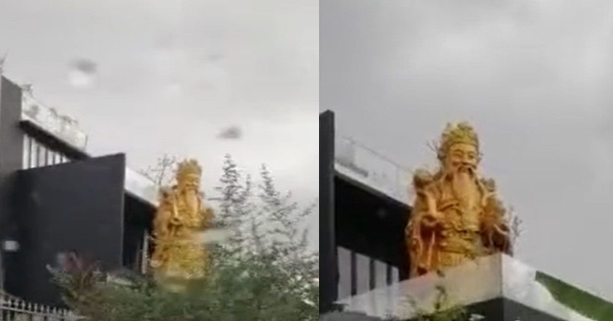 MASSIVE GOD OF FORTUNE STATUE SEEN IN PRIVATE HOUSE IN SPORE