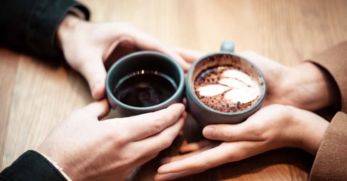 GUY BEGS TO DATE GIRL BUT REFUSES TO PAY FOR MEAL, POOR AF