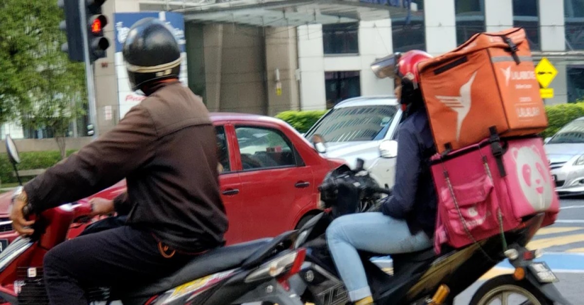 2 IN 1 DELIVERY, RIDER DOES LALAMOVE & FOODPANDA TOGETHER