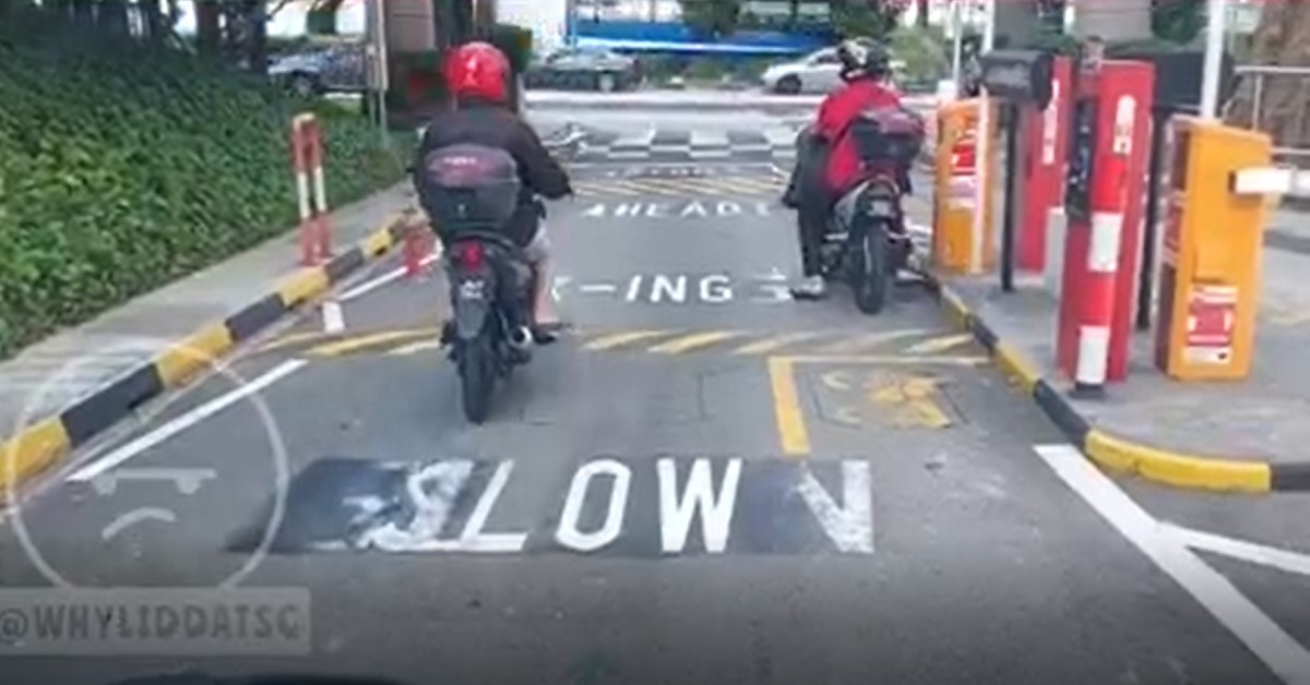 MSIAN BIKES TRY BUY 1 GET 1 FREE METHOD TO EVADE PARKING