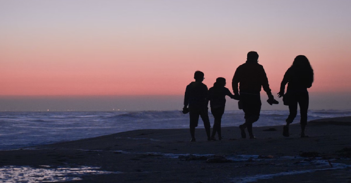WOMAN FINDS OUT HUSBAND HAS ANOTHER FAMILY OUTSIDE MARRIAGE