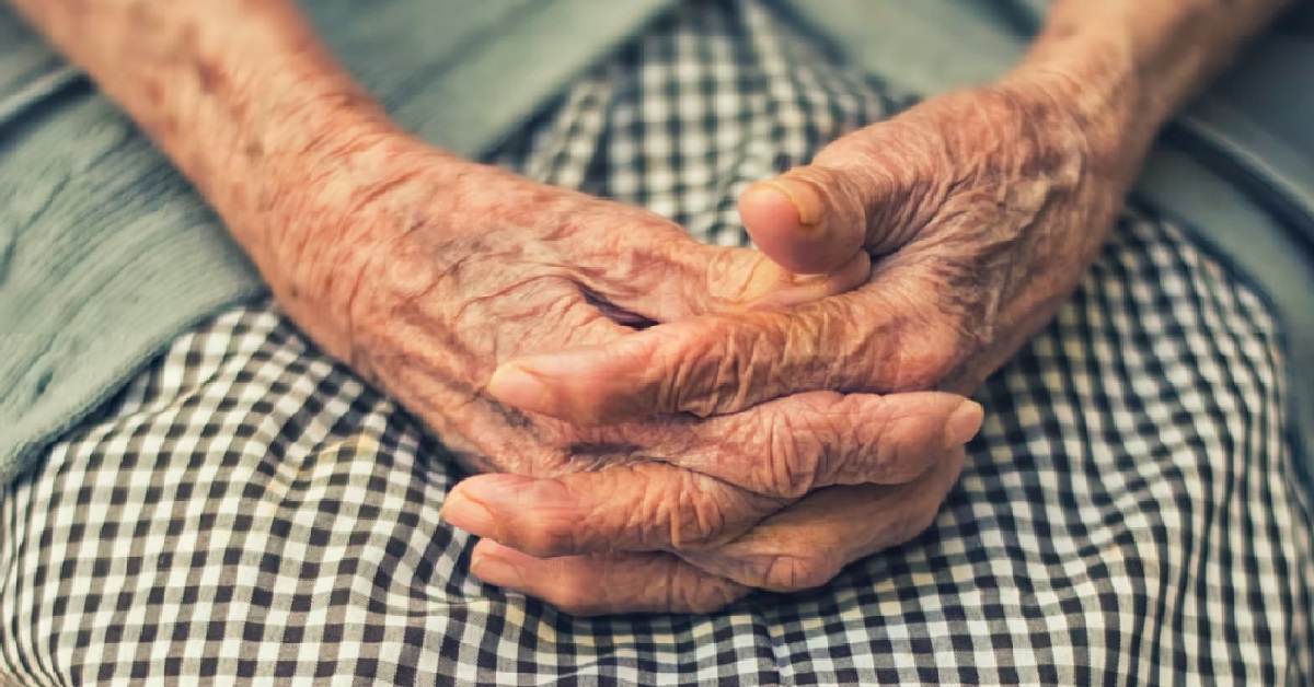 UNFILIAL GIRL COMPLAINS ABOUT SICK GRANDMA WHO COUGHED AT HER
