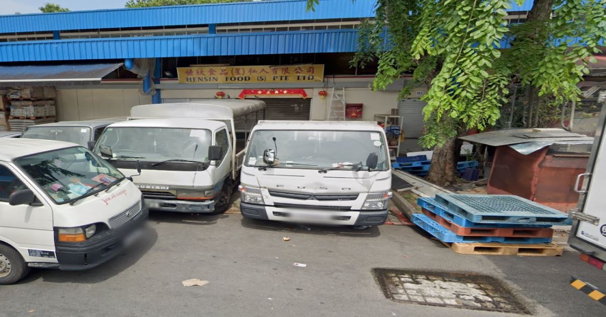 BEAN CURD WHOLESALER AT PANDAN LOOP SUSPENDED FOR ROACHES