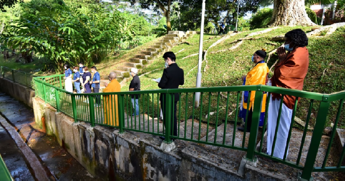 MP ORGANIZES PRAYER SESSION FOR 11 Y.O BOYS WHO DIED AT GREENRIDGE