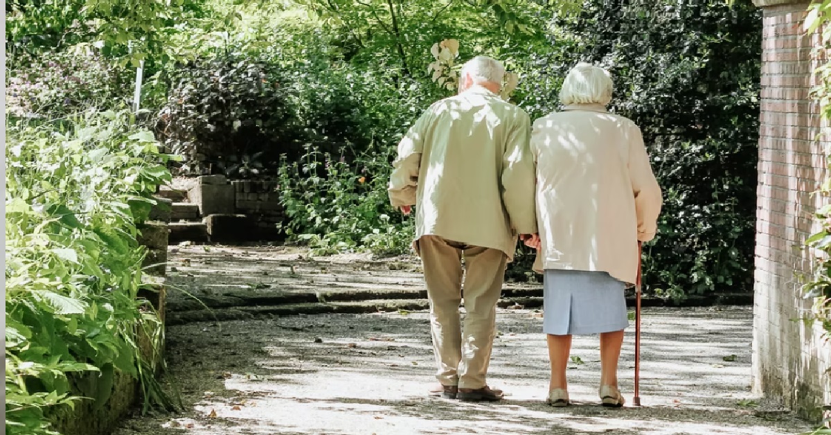 GIRL’S BOYFRIEND RUDE TO HER FAMILY MEMBERS, WHO DOESN’T LIKE HIM