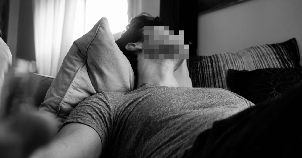 WOMAN WOKE BF UP BY SLURPING HIS KKJ, HE ACT ANGRY BUT SECRETLY LIKES IT & WANTS MORE
