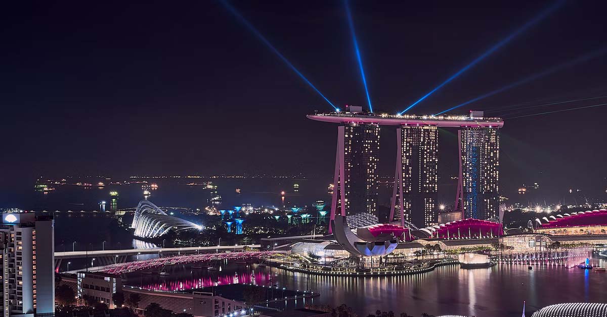 16,883 NEW CASES IN SINGAPORE, 13 FATALITIES
