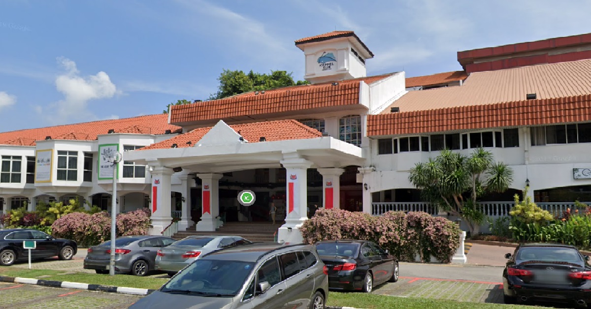 WOMAN SUSPECTED TO HAVE DROWNED TO DEATH @ KEPPEL CLUB SWIMMING POOL