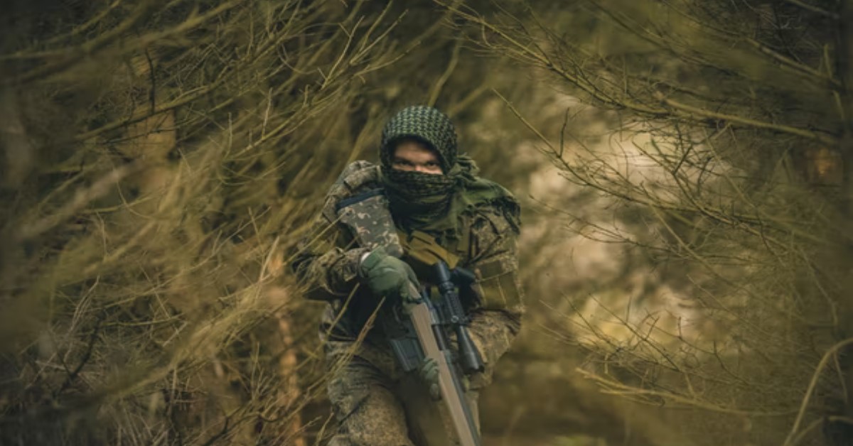 KREMLIN BELIEVES RUSSIANS WILL BE SUPPORTING UKRAINE OPERATION