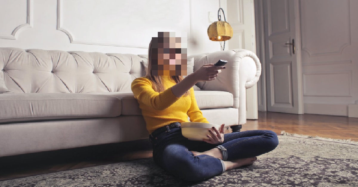 GUY’S MUM TESTS POSITIVE FOR COVID, STILL ROAMING AROUND THEIR HOME