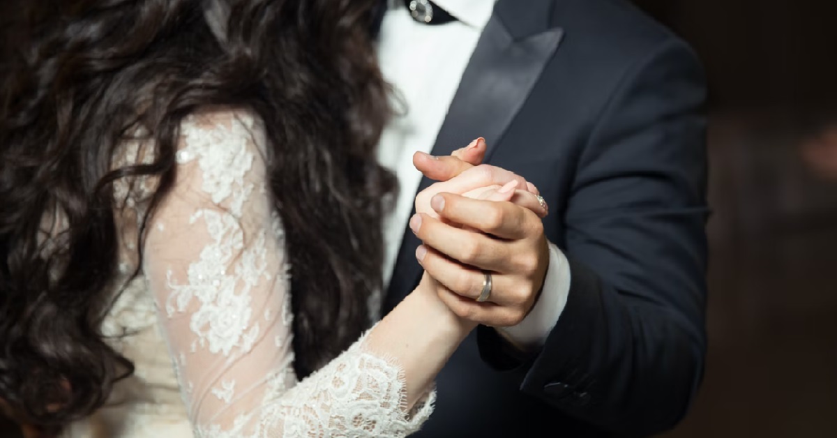 FIANCE UPSET BECAUSE CLOSE FEMALE FRIEND RSVP “NO” TO HIS WEDDING